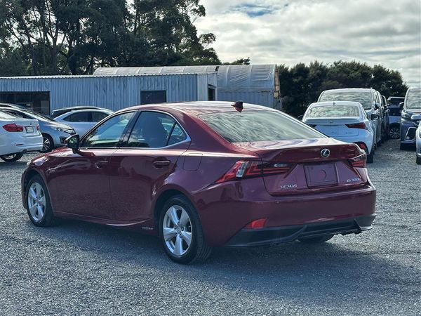 2015 Lexus IS 300h Hybrid.Sunroof.Cruise control.Alarm.10 Airbags.Rear camera.Park sens. Carousel 13