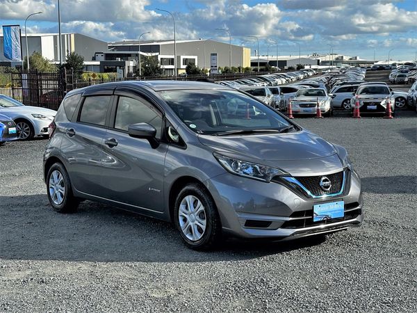 2017 Nissan Note E-power.Rear camera.Lane assist.Safety radar.Park sensors.Button start.