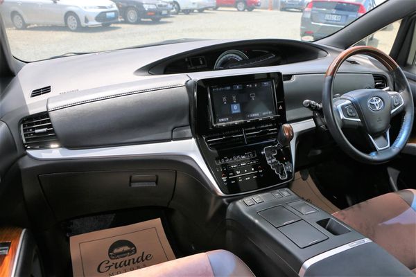 2016 Toyota Estima Hybrid.Aeras Premium.Safety radar.Lane assist.Cruise control.Park sens.Rear cam. Carousel 6