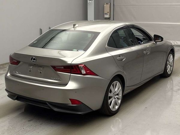 2015 Lexus IS 300h Transit IS300H Hybrid Carousel 13