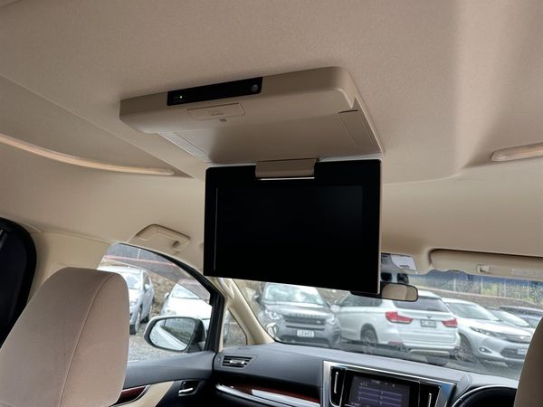 2016 Toyota Alphard Hybrid.7seats.Cruise control.Park sensors.Rear cam.Elec doors.Alarm. Carousel 13