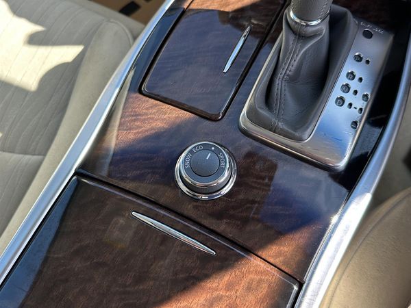 2014 Nissan Fuga 370GT.Sunroof.BOSE.Rear camera.Cruise control.Button start. Carousel 7