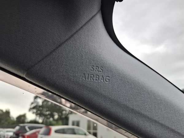 2019 Toyota Prius S.Radar cruise.Lane assist.Safety radar.Rear cam.8 Airbags. Carousel 9