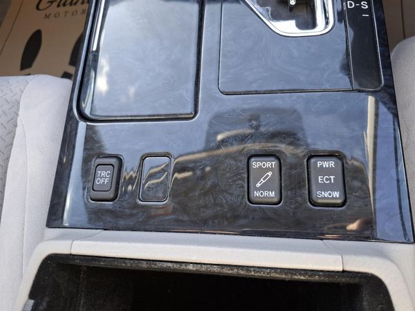 2006 Toyota Crown Athlete.Cruise control.Rear camera. Carousel 5