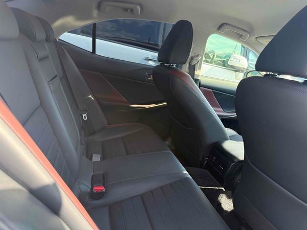2017 Lexus IS 300h 4,5 Grade.Alarm.Cruise control.10 SRS Airbags. Carousel 7