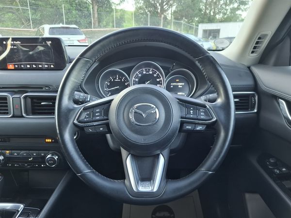 2017 Mazda CX-5 20S Pro Active.Lane assist.Park sensors.Radar cruise. Carousel 5