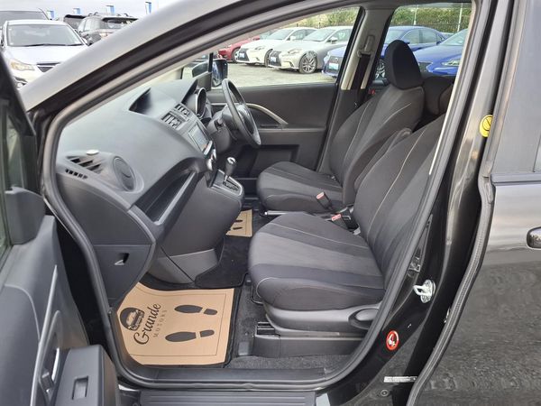 2013 Nissan Lafesta Highway Star.7 seats.Alloy wheels. Carousel 3