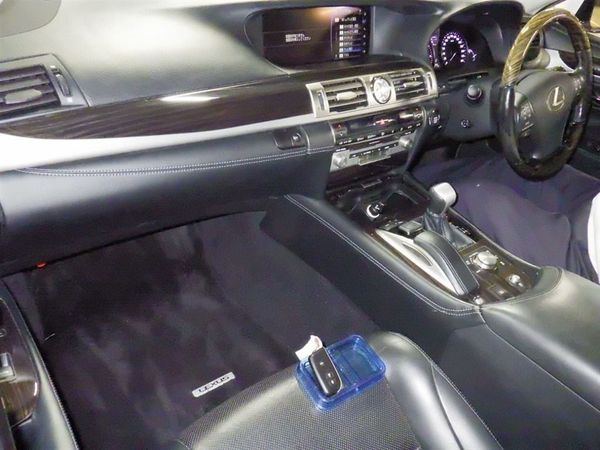 2016 Lexus LS 460 Leather.10 Airbags.Alarm. Carousel 2