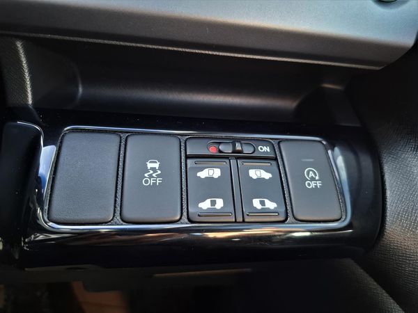 2012 Honda Step Wagon Spada.Towbar.Android/Apple CarPlay.Cruise control.Rear cam.Park sensors. Carousel 10
