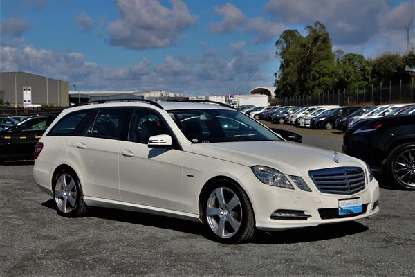 2011 Mercedes-Benz E 250 Wagon.Rear camera.Alarm.New tires.LOW KM.