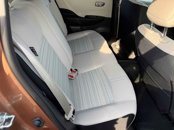 2021 Nissan Leaf 40KW.91% SOH.360 Camera.Pro-Pilot.Lane assist.Safety radar.Park sens. Carousel 8