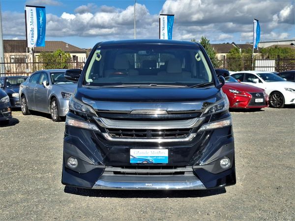 2016 Toyota Vellfire V spec.8 seats.Cruise control.Park sens.Alloys.8 Airbags. Carousel 11