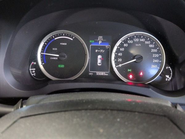 2014 Lexus IS 300h Transit Hybrid Grade 4,5 Carousel 4