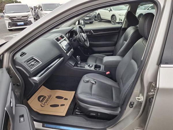 2017 Subaru Outback 4WD.Eyesight.Blind spot.Leather.Radar cruise.Lane assist.Alarm. Carousel 4