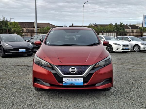 2017 Nissan Leaf 40KW.SOH 85%.Android/ApplePlay.360°camera.Safety radar.Park sensors. Carousel 11