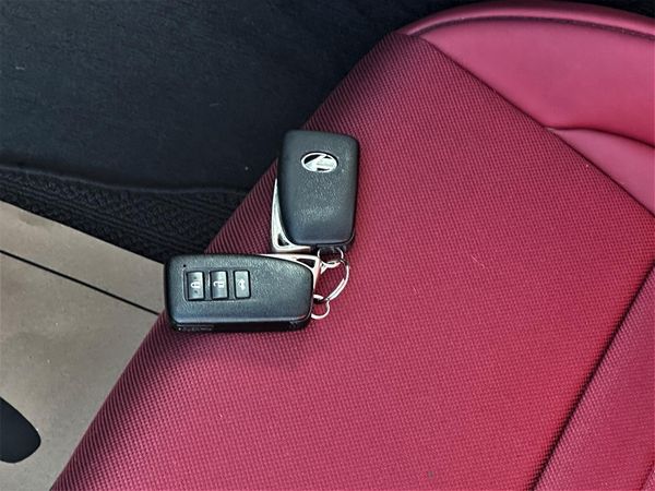 2014 Lexus IS 350 F-sport.Sunroof.Leather.Radar cruise.Park sens.Alarm.10 Airbags. Carousel 9