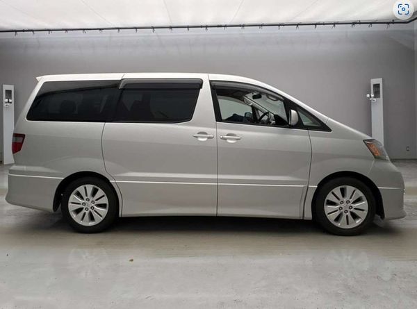 2002 Toyota Alphard Transit MS 7 seater Carousel 10