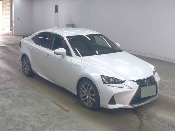 2017 Lexus IS 300h 4,5 Grade.Alarm.Cruise control.10 SRS Airbags. Carousel 2