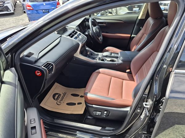 2015 Lexus NX 300h Hybrid.Leather.Safety radar.Blind spot.360°camera.Park sensors.Alarm. Carousel 2