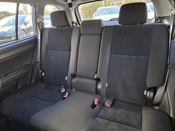 2017 Toyota Corolla Fielder.Hybrid.Lane assist.Safety radar.8 Airbags. Carousel 4