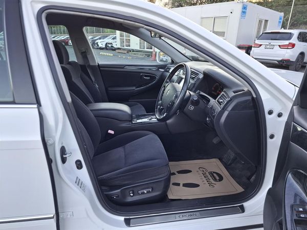 2006 Toyota Crown Athlete.Cruise control.Rear camera. Carousel 19