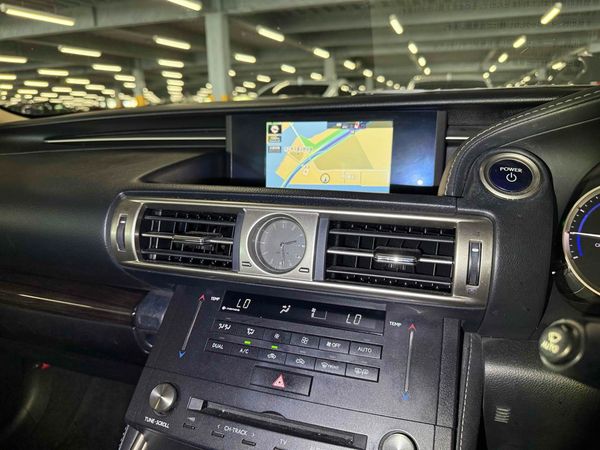 2015 Lexus IS 300h Transit Hybrid L Package Cruise Control Carousel 4