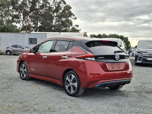 2017 Nissan Leaf 40KW.SOH 85%.Android/ApplePlay.360°camera.Safety radar.Park sensors. Carousel 14