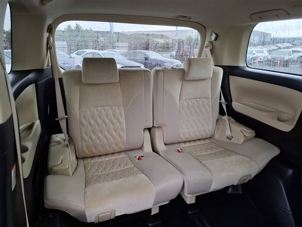 2018 Toyota Alphard 8 seater.Rear camera.8 SRS Airbags. Carousel 4