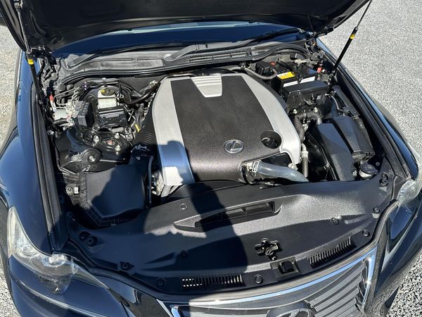 2013 Lexus IS 250 LOW KM.Rear camera.Alarm.10 Airbags. Carousel 10