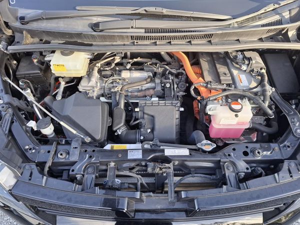2014 Toyota Voxy Hybrid.Cruise control.Rear camera.7 seater.SRS Airbags. Carousel 10
