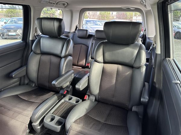 2016 Nissan Elgrand Highway star.Cruise control.Rear cam.Alarm.8 Airbags. Carousel 6