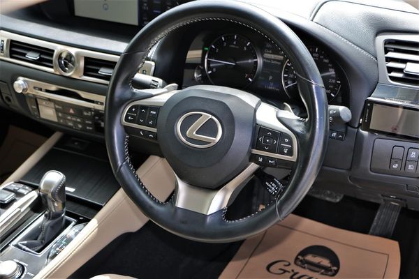2015 Lexus GS 350 Sunroof.Blind spot.Radar cruise.Alarm.Lane assist.12 Airbags. Carousel 7