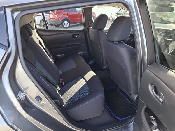 2022 Nissan Leaf 90.10% Soh low km Carousel 2