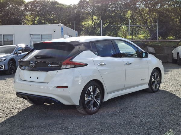 2022 Nissan Leaf 89,49% Grade 4,5 Carousel 15