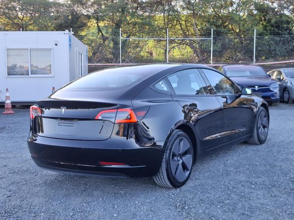 2021 Tesla Model 3 STANDARD RANGE PLUS. PANOROOF. Carousel 15