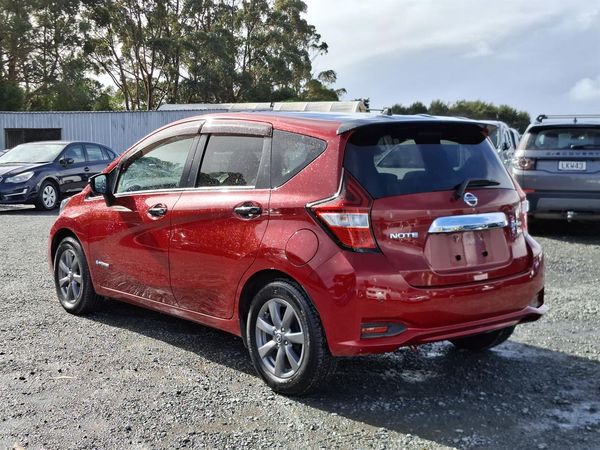 2018 Nissan Note E-power.360 camera.Safety radar.Park sensors.Lane assist. Carousel 14