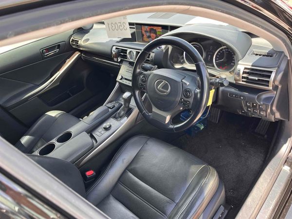 2016 Lexus IS 300h Transit Hybrid L Package Carousel 8