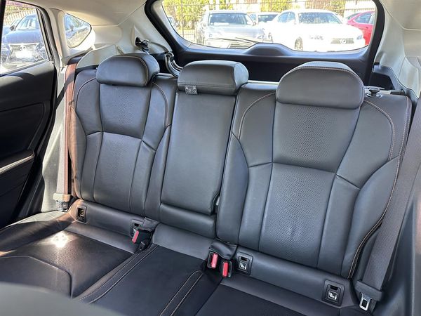 2017 Subaru XV 4WD.Eyesight.Leather.Radar cruise.Lane assist.Rear camera.Button start. Carousel 3