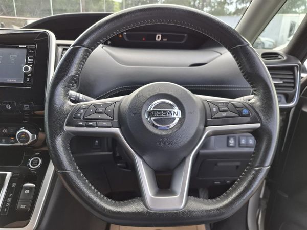 2017 Nissan Serena Highway star.Hybrid.Pro-pilot.Radar cruise.360°camera.Park sensors. Carousel 12