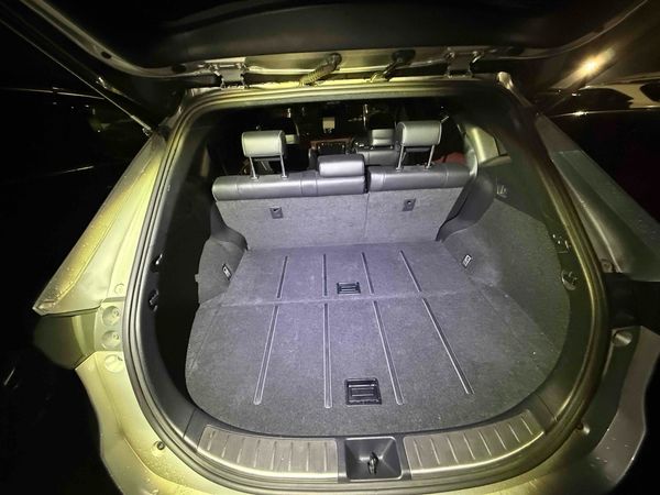 2014 Toyota Harrier Transit Hybrid 4WD Elegance Carousel 5