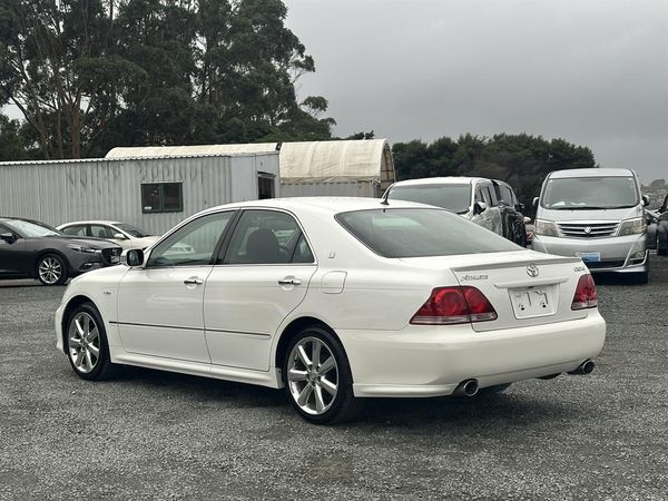 2005 Toyota Crown Athlete.50th Anniversary.Cruise control.Rear camera. Carousel 15