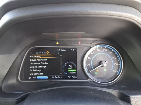 2021 Nissan Leaf 87.22% Soh English Grade 4,5 Cruise control Carousel 9