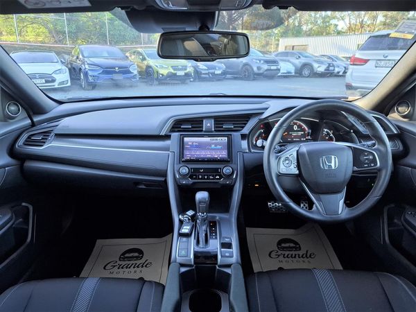 2017 Honda Civic Safety radar.Lane assist.Radar cruise.Rear camera. Carousel 5