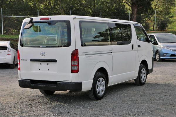 2020 Toyota Hiace DX.Safety radar.Alarm.1000kg capacity.Lane assist. Carousel 13