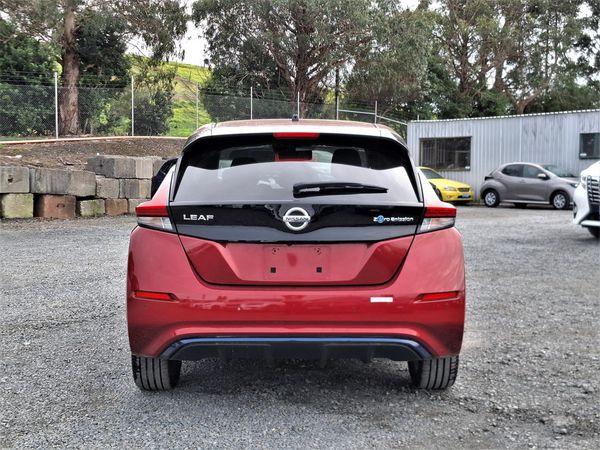 2017 Nissan Leaf 40KW.SOH 85%.Android/ApplePlay.360°camera.Safety radar.Park sensors. Carousel 15
