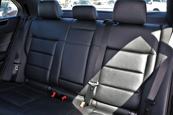 2013 Mercedes-Benz E 350 AMG.Alarm.Leather.Rear camera.10 SRS Airbags. Carousel 5