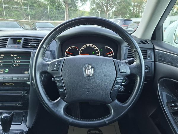 2006 Toyota Crown Athlete.Cruise control.Rear camera. Carousel 8