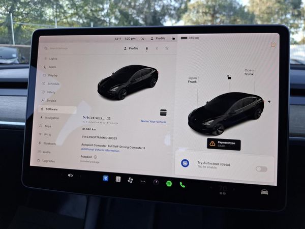 2021 Tesla Model 3 STANDARD RANGE PLUS. PANOROOF. Carousel 7