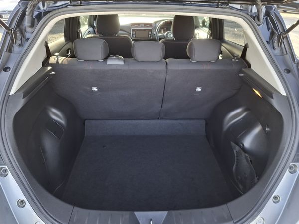 2018 Nissan Leaf NISMO.360°camera.Pro-pilot.Safety radar.10 Airbags.Alarm. Carousel 17