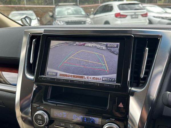 2016 Toyota Alphard Hybrid.7seats.Cruise control.Park sensors.Rear cam.Elec doors.Alarm. Carousel 6